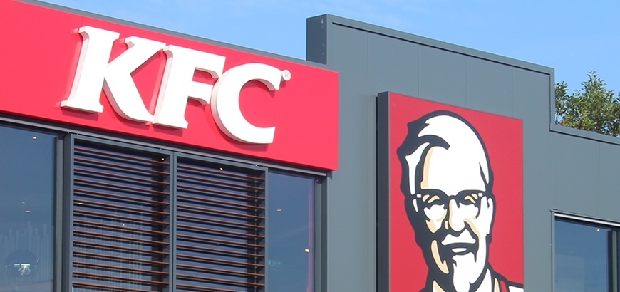 KFC Barendrecht voorzien van Storax zonwering