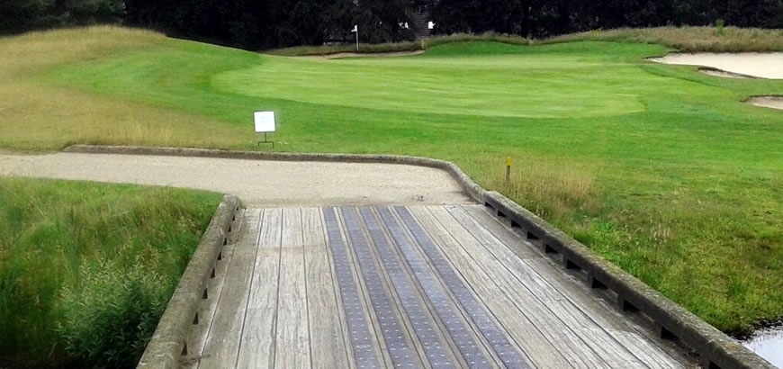 Golfbaan Lage Vuursche voorzien van Ultragrip antislip vlonderstrips
