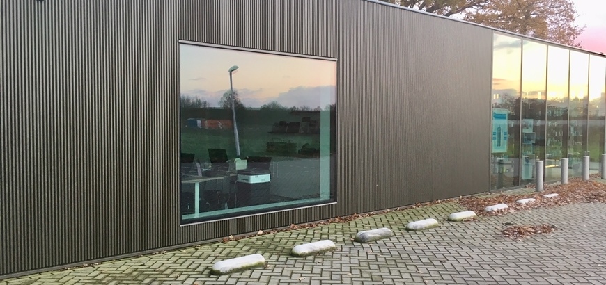 Storax CLOSE lamellenwand voor apotheek De Lange Stight  te Berkel-Enschot