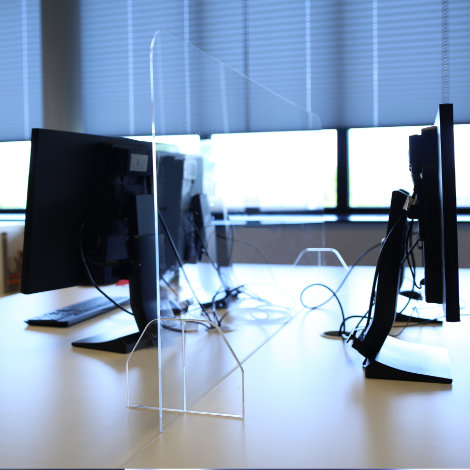 Plexiglas Schermen