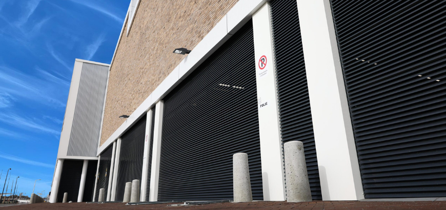 Welke factoren zijn belangrijk bij het ontwerp van een parkeergarage?
