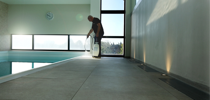 Antislip behandeling tegels voor het wellnescentrum Van der Valk Maastricht