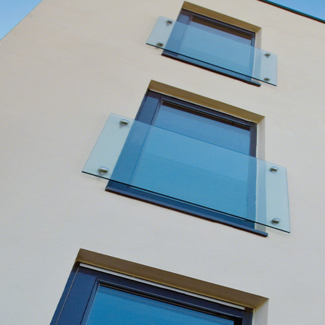 Frans Balkon met glasadapters