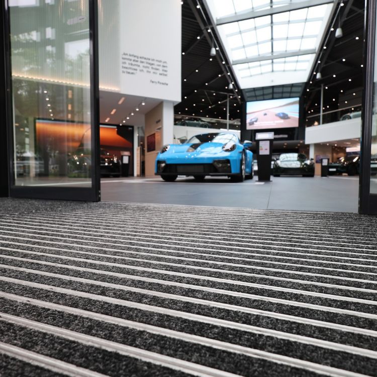 Porsche Oisterwijk